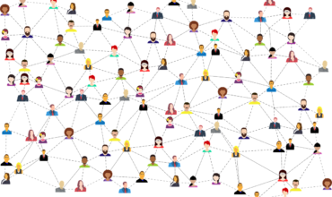 Réseau en toile Internet représentant une multitude de personnes